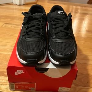 Brand new Nike air maxes